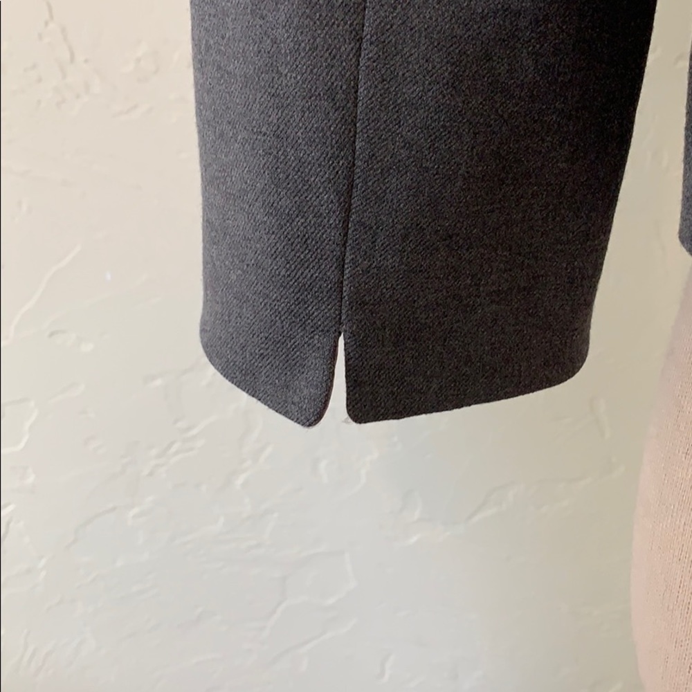 Elie Tahari Dark Gray Cropped Blazer - Picture 6 of 8